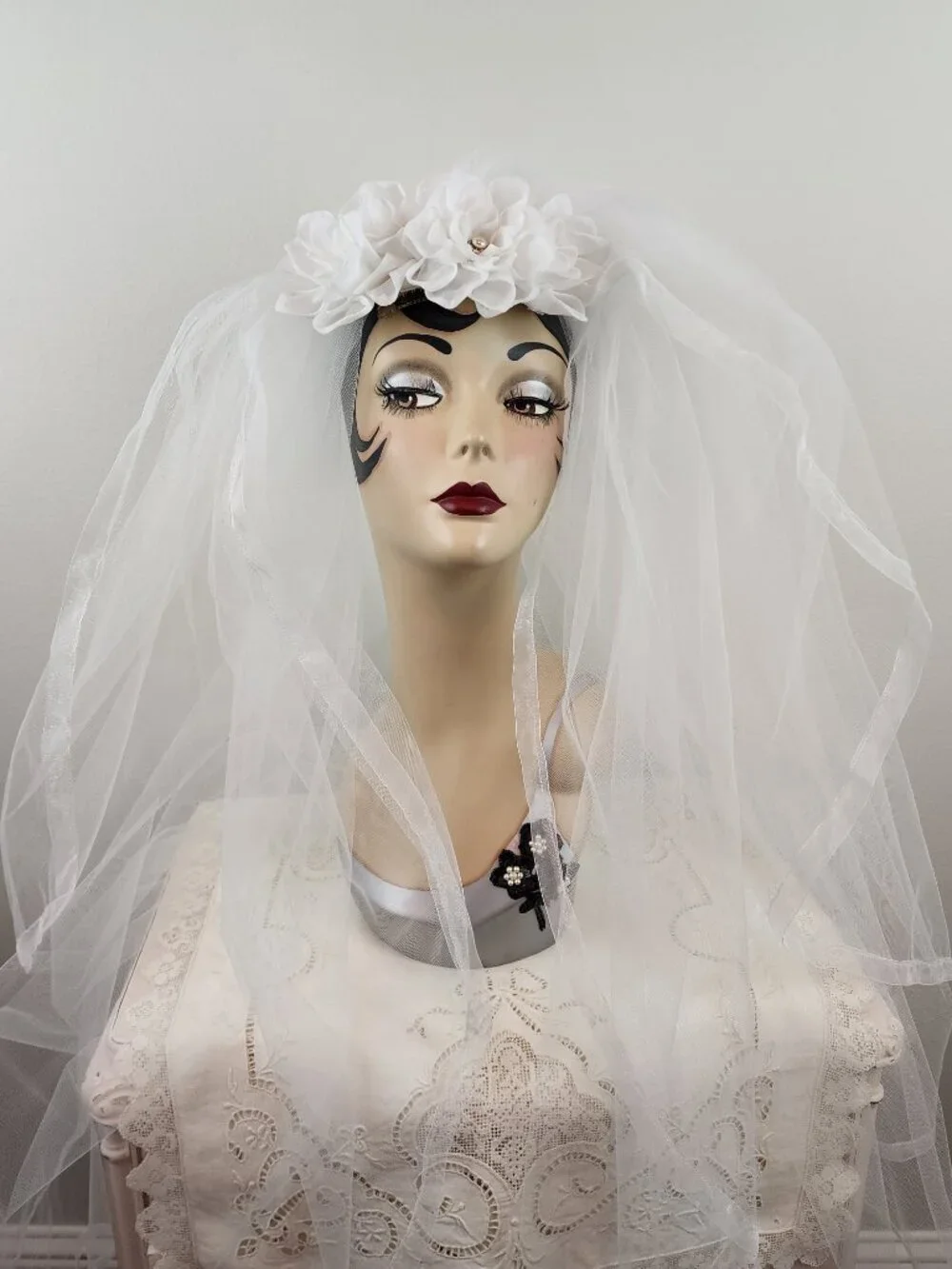 Vintage White Tulle Double Layer Wedding Bridal Veil w/ White Roses Rhinestones